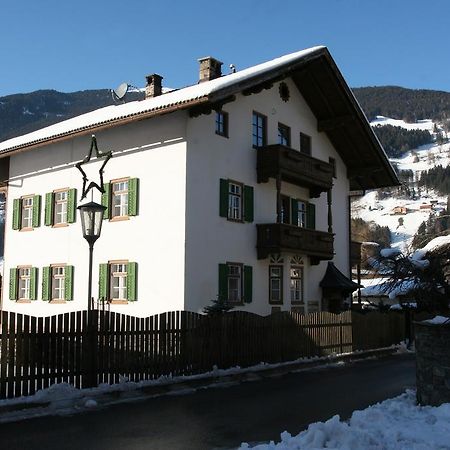 Zillertal Apartments Zell am Ziller Rum bild