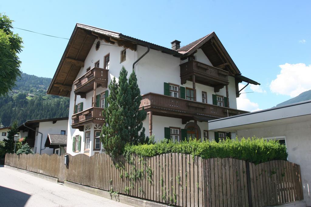Zillertal Apartments Zell am Ziller Rum bild