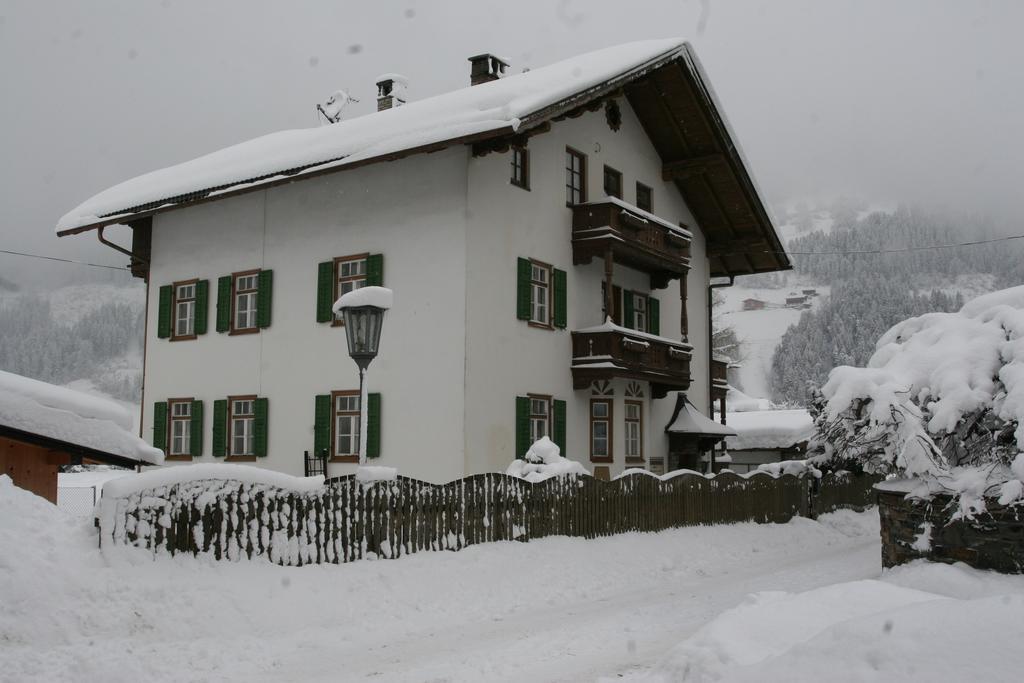 Zillertal Apartments Zell am Ziller Rum bild